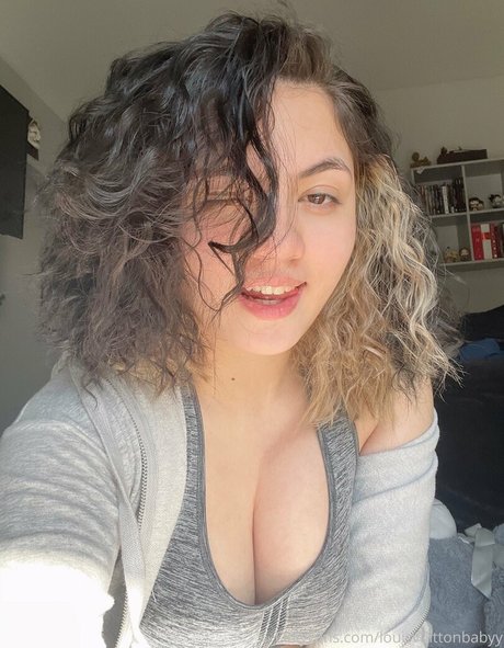 amateur mollige onlyfans exklusive pornografische bild