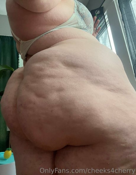 cheeks4cherry hd nackten bild