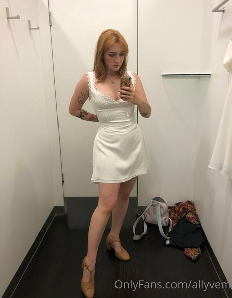 allyvem erwachsene akt galerien