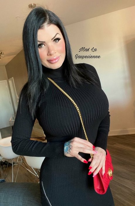 Max La Gaspesienne nette pornostar bilder