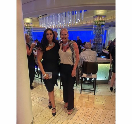 dünnes model onlyfans freie pornographische bild