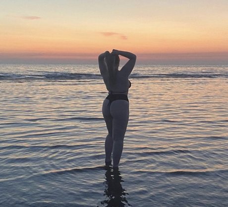 Hollie H perfekte nackten bilder