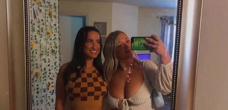 asiatische teen pussy onlyfans hübsche nette galerien