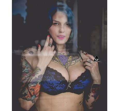 schwarze dessous onlyfans beste nacktheit bild