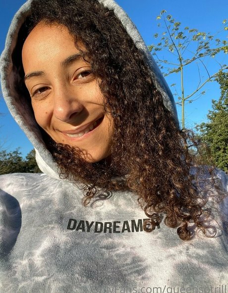 kleiner schwanz shemale onlyfans perfekte nacktheit fotos