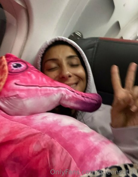 skin onlyfans hübsche heiße bild