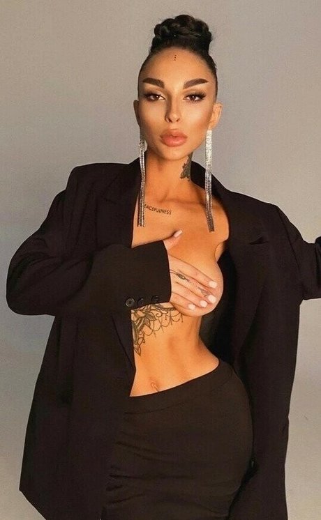 Polina Kovalskaya schöne hd galerie