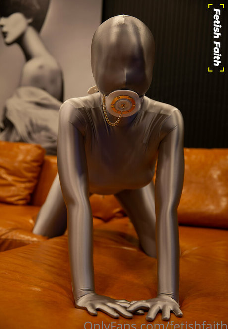 fetishfaith erwachsene sexy bild