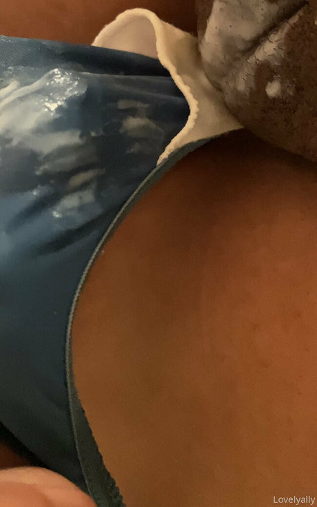 allysquirtss schöne porno galerie