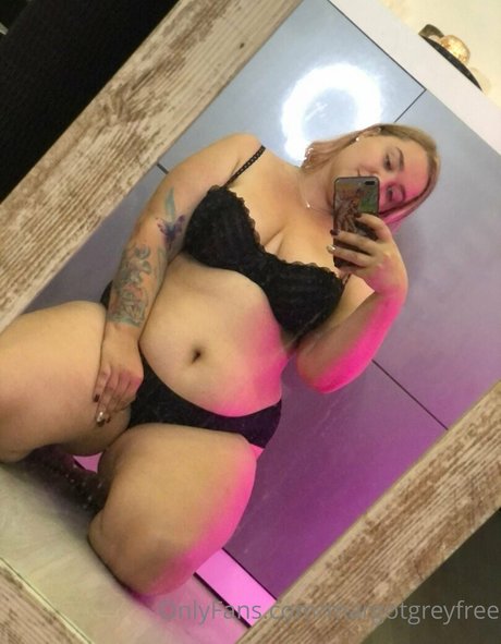 margotgreyfree erwachsene perfekte bild