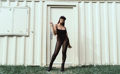 büro-milf-onlyfans kunst hübsche foto