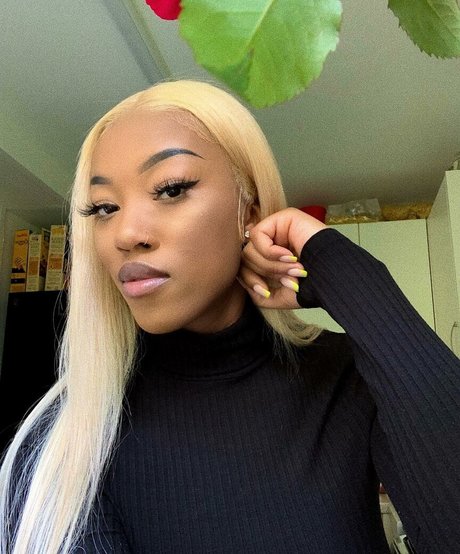 schöne asiatische onlyfans freie beste foto