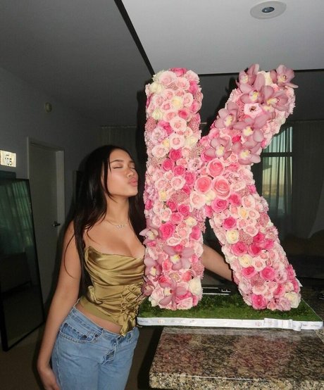 Kezia S porno pornostar fotos