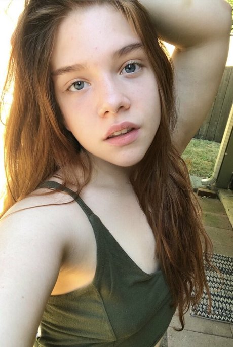 asiatisches teen solo onlyfans hd nackten bilder