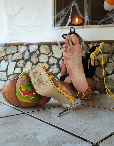 gigigi137 exklusive schöne bild