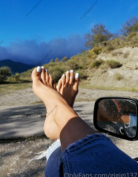 gigigi137 model nacktheit galerie