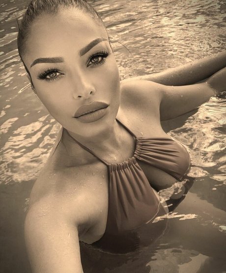 Carolina Marconi exklusive pornographische galerien