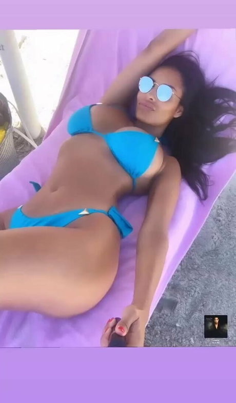 deepthroat teen onlyfans porno nackten bild