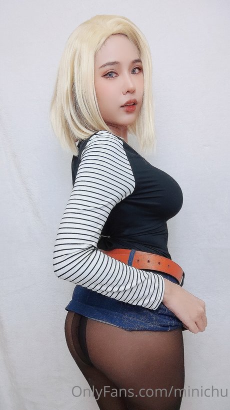 Minichu porno erotische bild