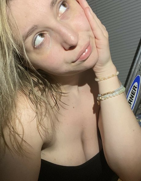 baddiealexaaa kostenlose heiße bild