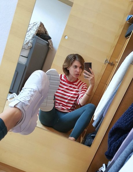 kikigoddess porno kunst archiv