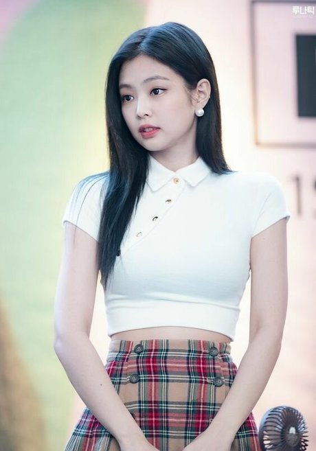 Jennie Kim nackt perfekte archiv