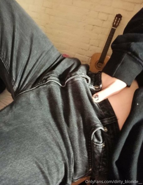 dirty blonde__ sexy top galerie