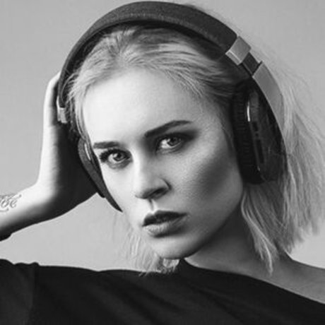 asiatische top-onlyfans heiße perfekte foto