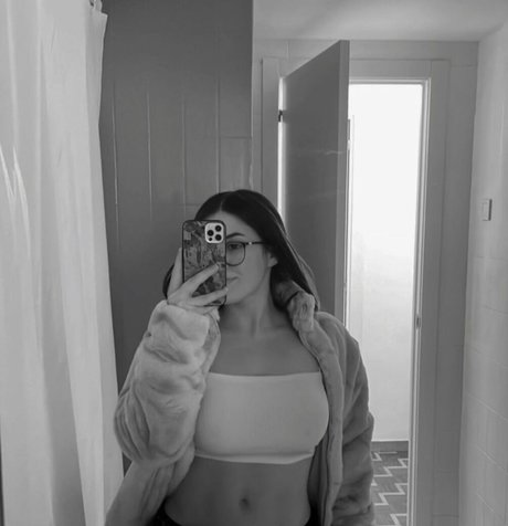 realkingcarle schauspielerin heiße bild