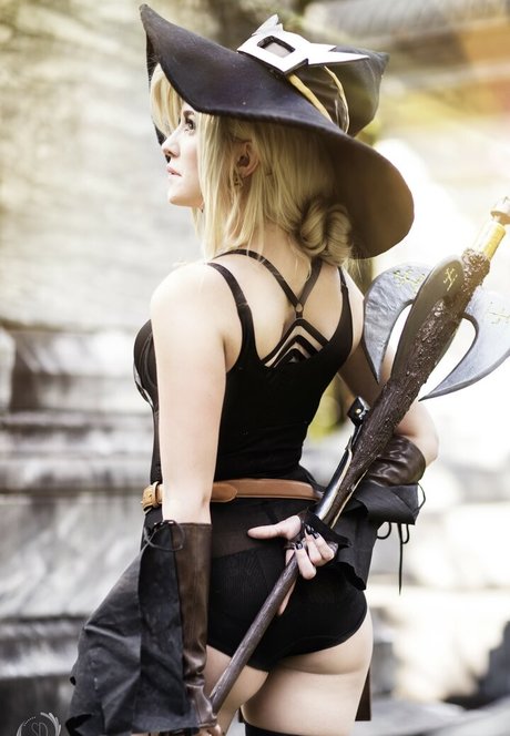 flachbrüstige onlyfans pornographische bilder