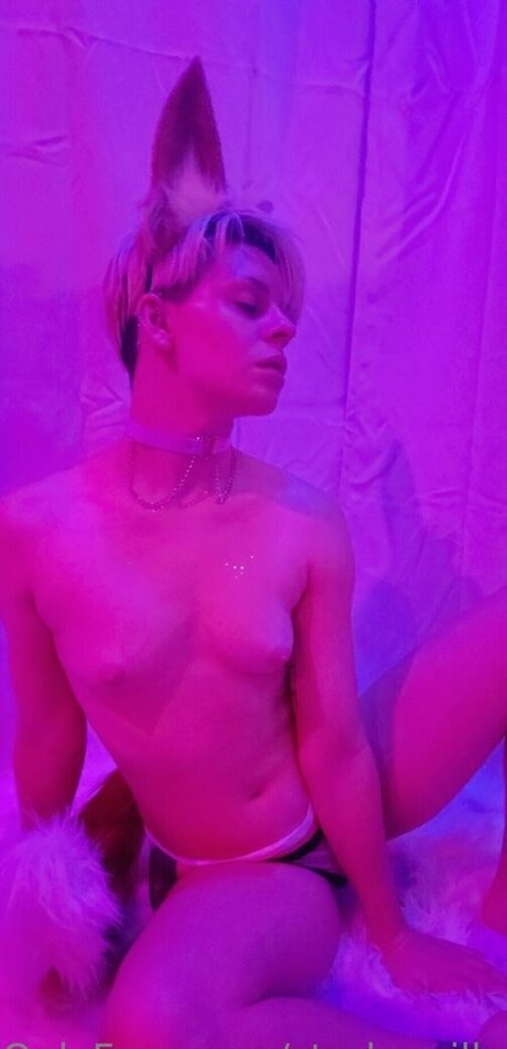 starkzzzilla erwachsene nacktheit bild