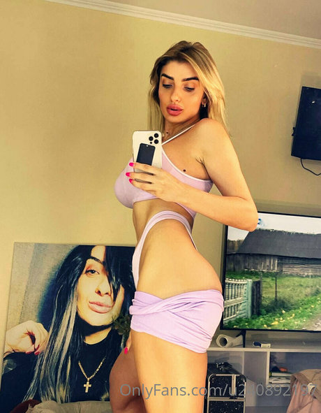 veroblondy model schöne bild