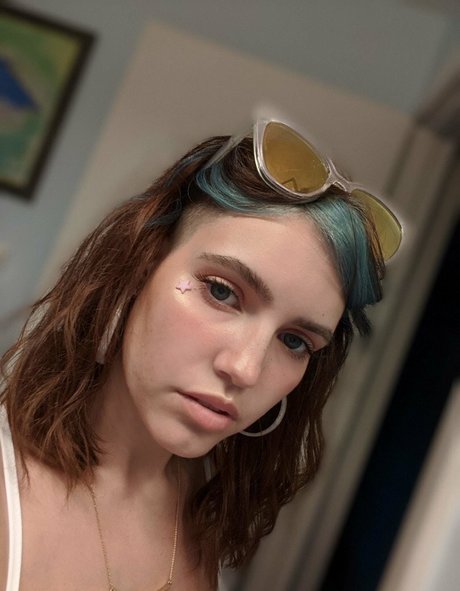 QT Lux schauspielerin hübsche foto