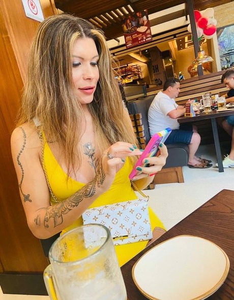 Luiza Sangalo heiße galerien