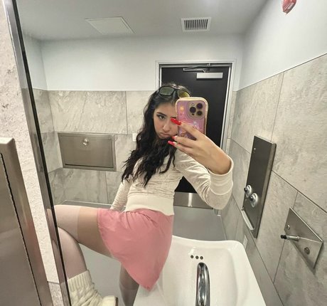 Sisterbryana schauspielerin schöne galerie