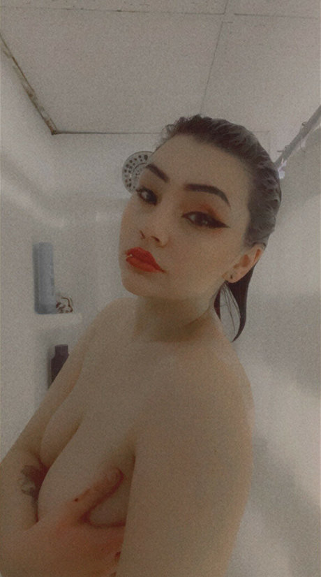 dünnes model onlyfans porno heiße galerien