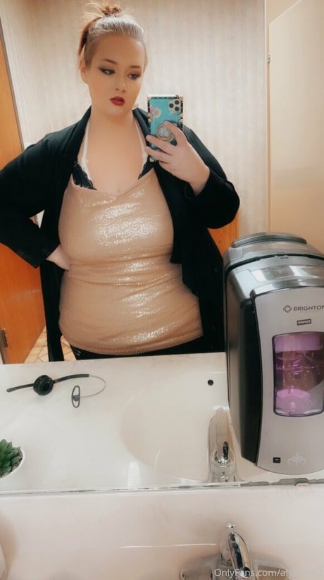 beliebte asiatische onlyfans erwachsene freie archiv