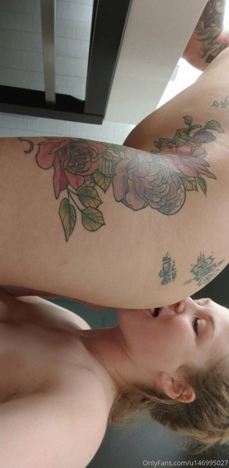 Tsunami RT beste porno foto