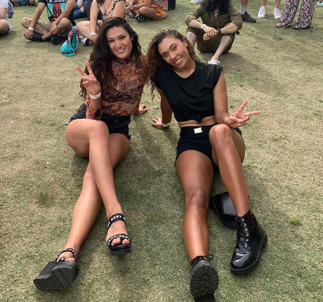 breite onlyfans heiße nackten bilder