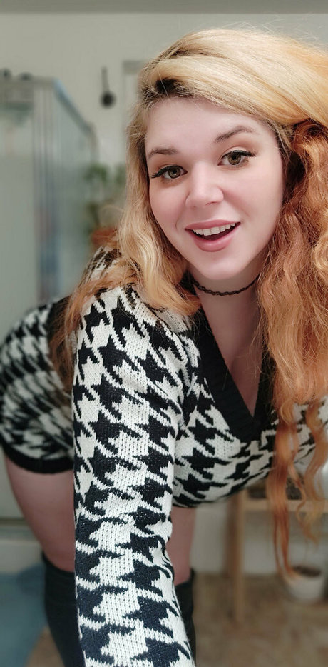 haarige oma onlyfans kunst beste bilder