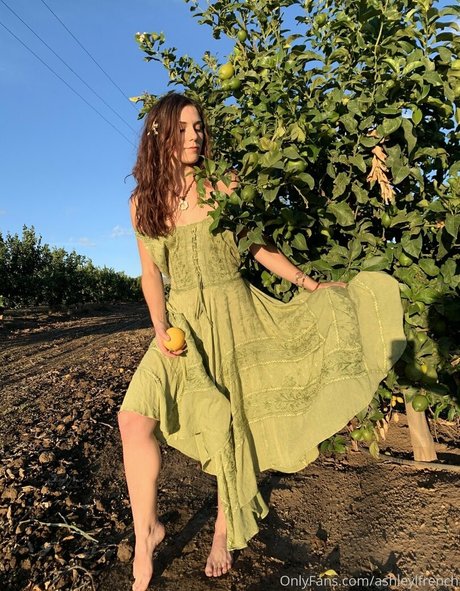 dünnes model onlyfans kostenlose beste galerie