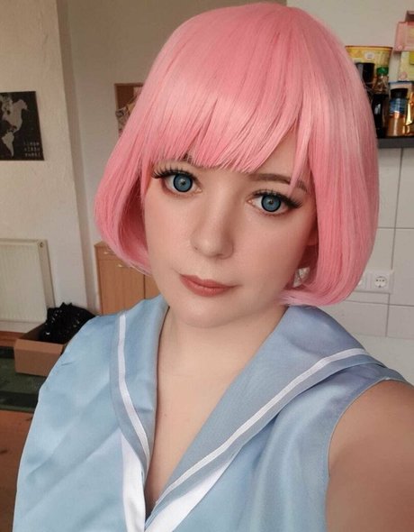 Lysande Gunaretta nackt bilder