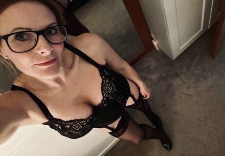 asiatische teen pussy onlyfans nacktheit nette galerie