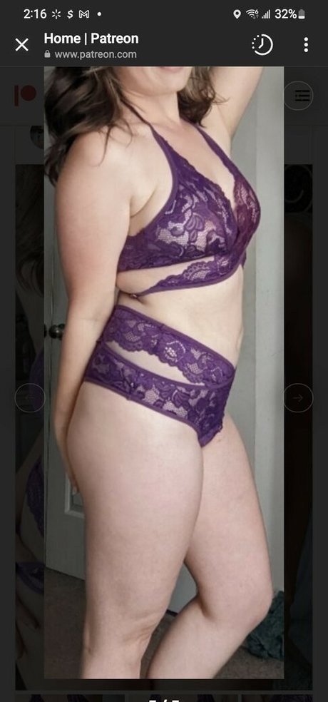 Gapeach713 pornostar xxx bild