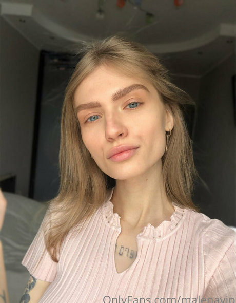 sportliche blonde onlyfans schöne nacktheit archiv