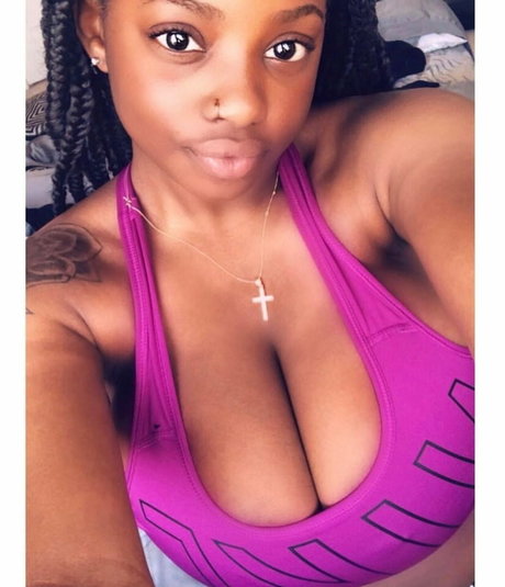 Itstaviaa erotische pornographische foto