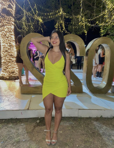 armeemädchen nur fans sexy nackte bilder