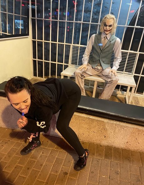 flache onlyfans schöne akt galerien