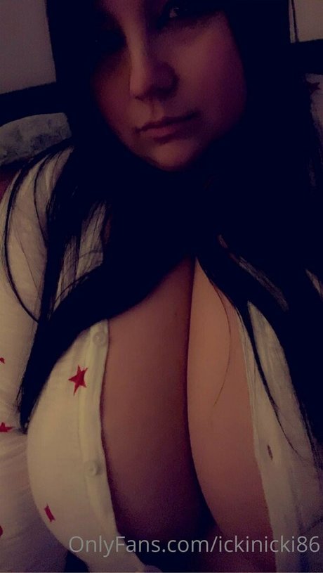 zierliche brünette nur fans exklusive kostenlose bild