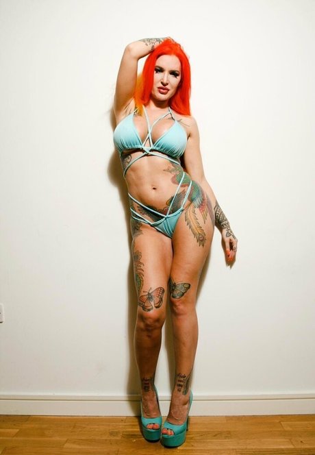 kurvige milf-onlyfans porno akt galerie